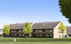 Hôtel Restaurant Campanile Maubeuge